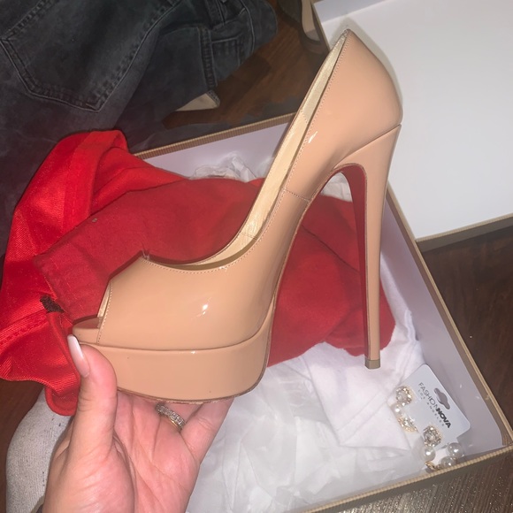 Christian Louboutin Lady Peep - Picture 4 of 5